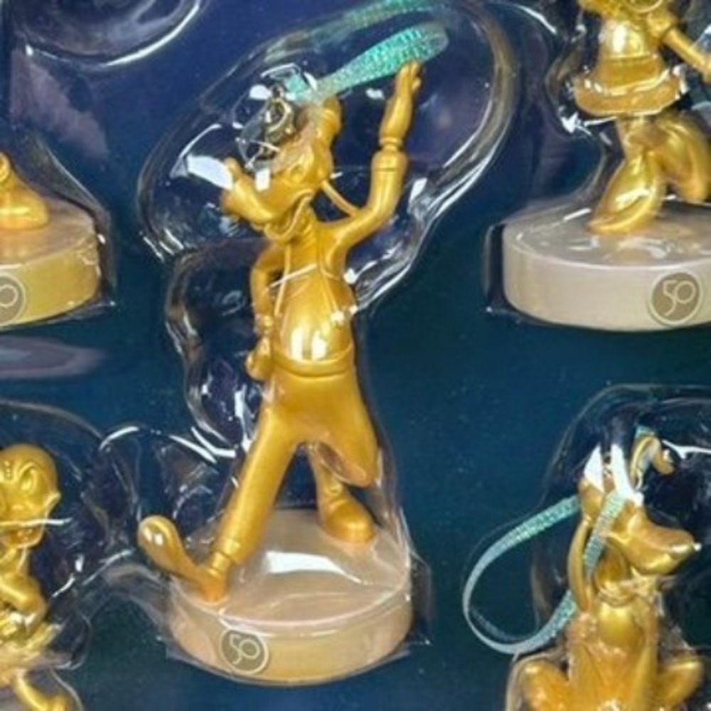 Walt‎ Disney World 50th Anniversary Fab 50 Gold Magic Kingdom Ornaments Mickey - Picture 9 of 13
